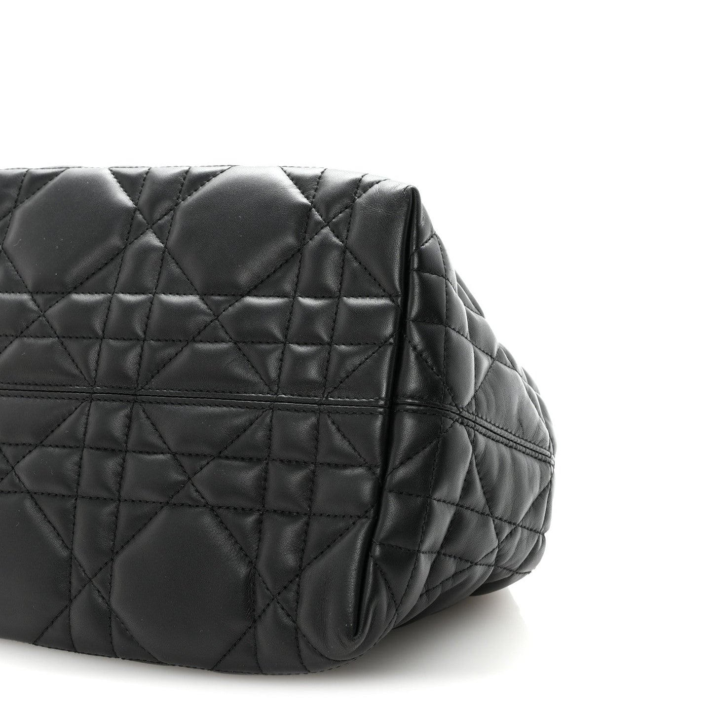 Calfskin Macrocannage Medium Toujours Black