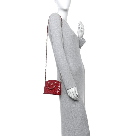 Patent Calfskin Quilted Shiny Coco Clutch With Chain Red