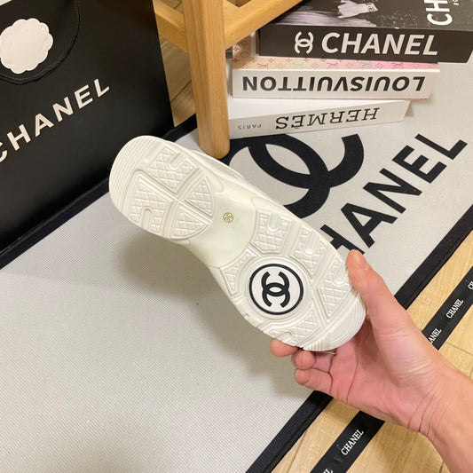 Luxury Sneaker CHL 068