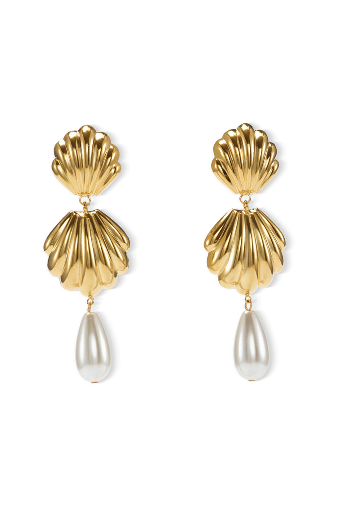 Pendientes de perlas con vieiras