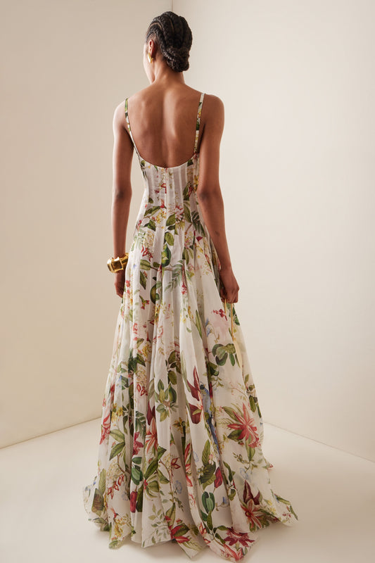 Vestido largo con escote corazón y fruncido floral