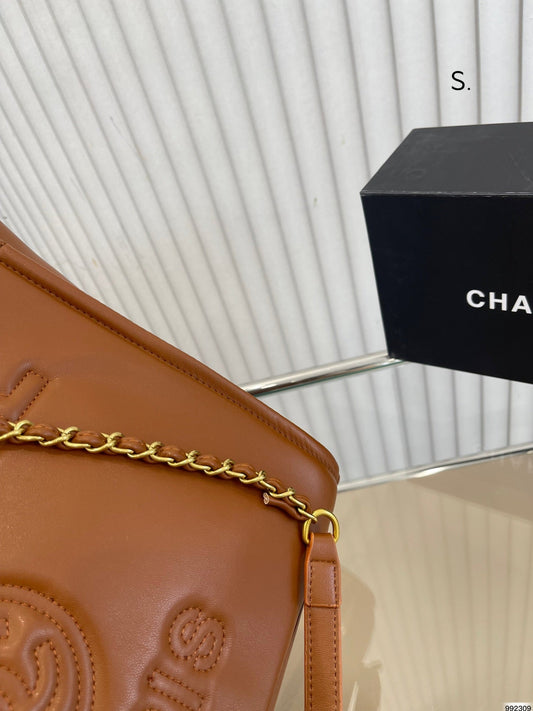 CC MEDIUM DEAUVILLE TOTE BAG CALFSKIN