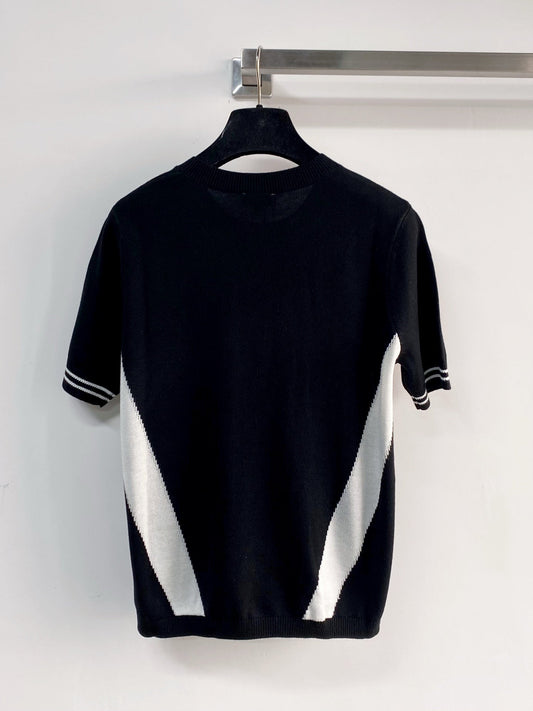 Chanel Short-Sleeve T-Shirt Black in Wool 153740