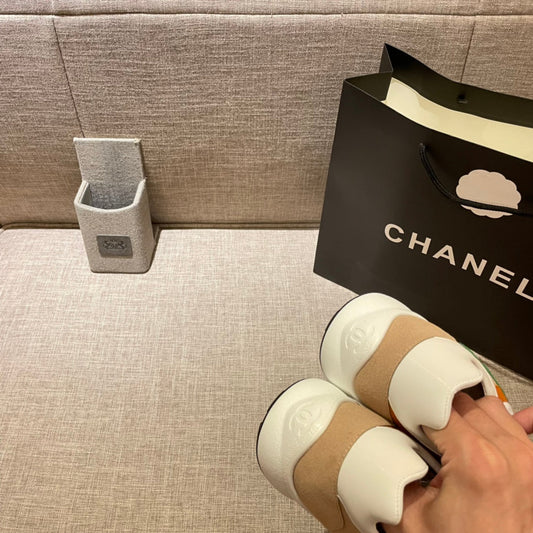 Luxury Sneaker CHL 062