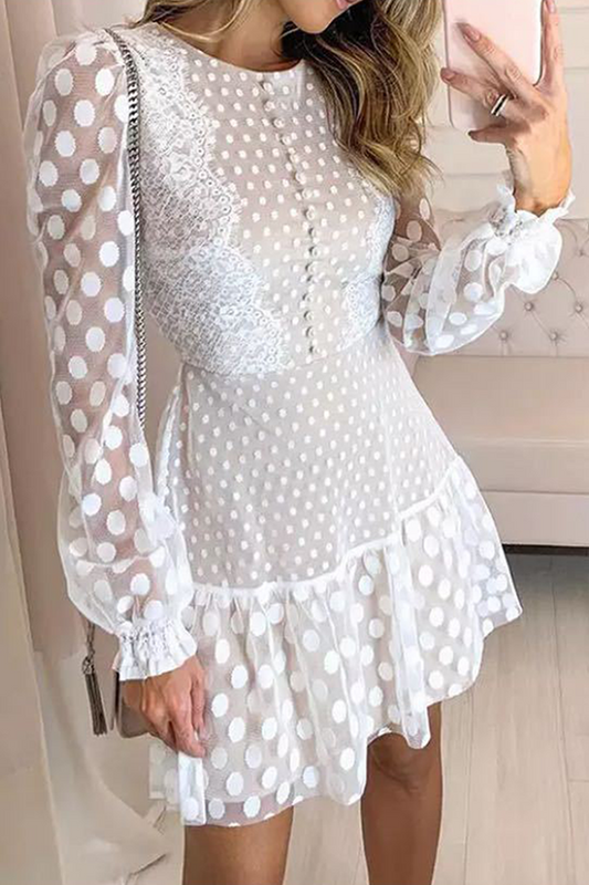 Elegante vestido de falda con cintura redonda, cuello redondo y encaje de lunares
