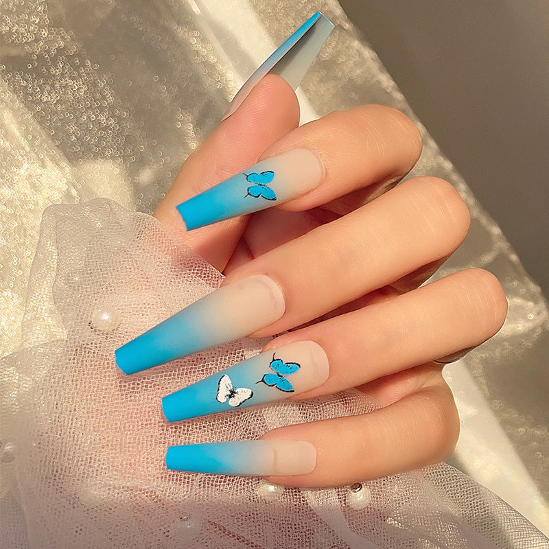 Pasta de uñas con diseño de patchwork de grafiti de moda