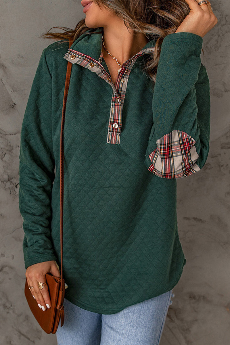 Tops de cuello vuelto con contraste y estampados de moda