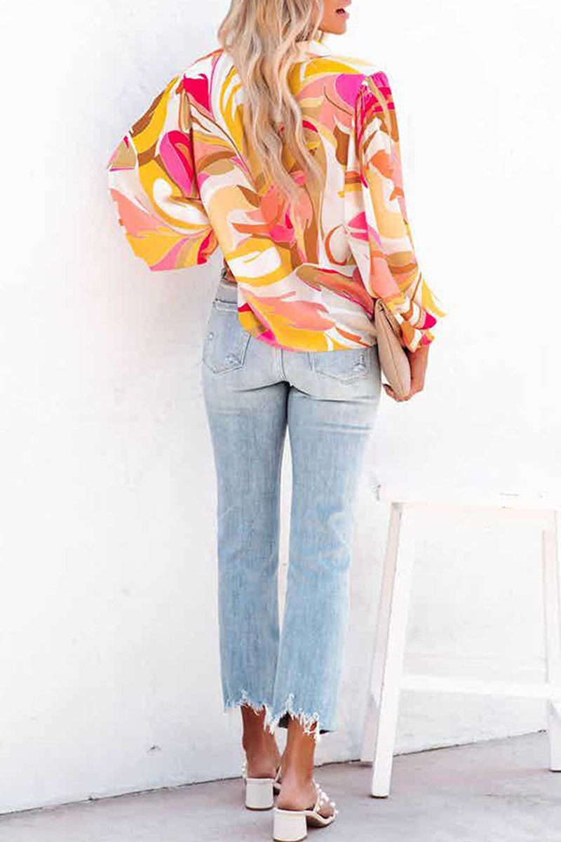 Tops casuales con cuello vuelto, hebilla y patchwork con estampado