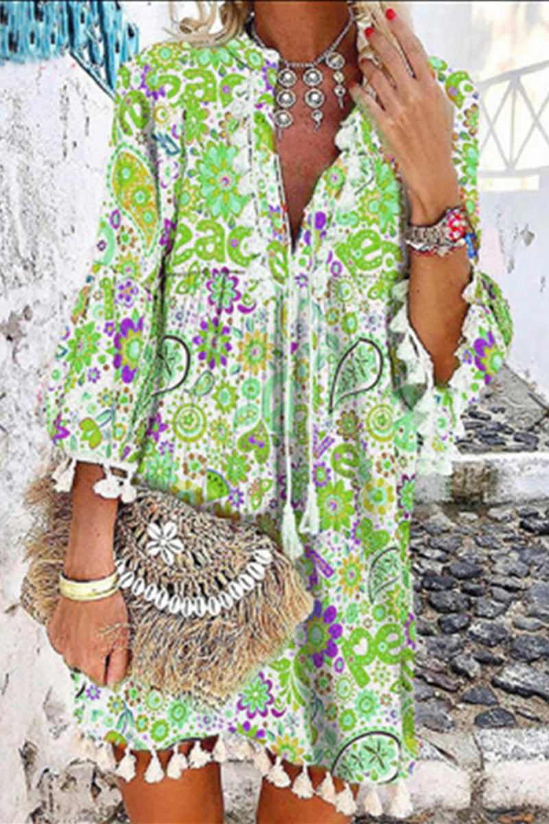 Vestidos casuales con estampado de borlas y escote en V (3 colores)