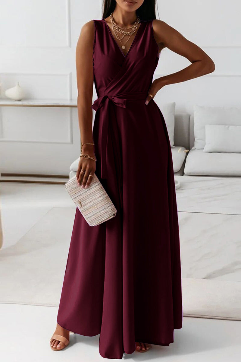 Vestidos de noche elegantes de celebridades con escote en V y cinturón liso.