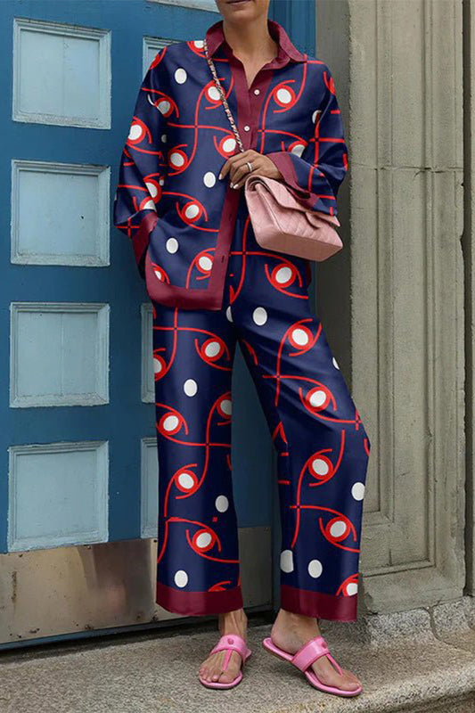 Conjunto de dos piezas informal de manga larga con cuello vuelto y estampado de patchwork urbano