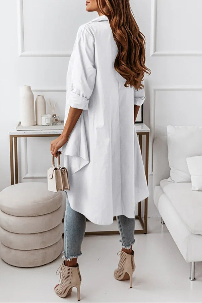 Tops casuales con cuello vuelto asimétrico y botones lisos