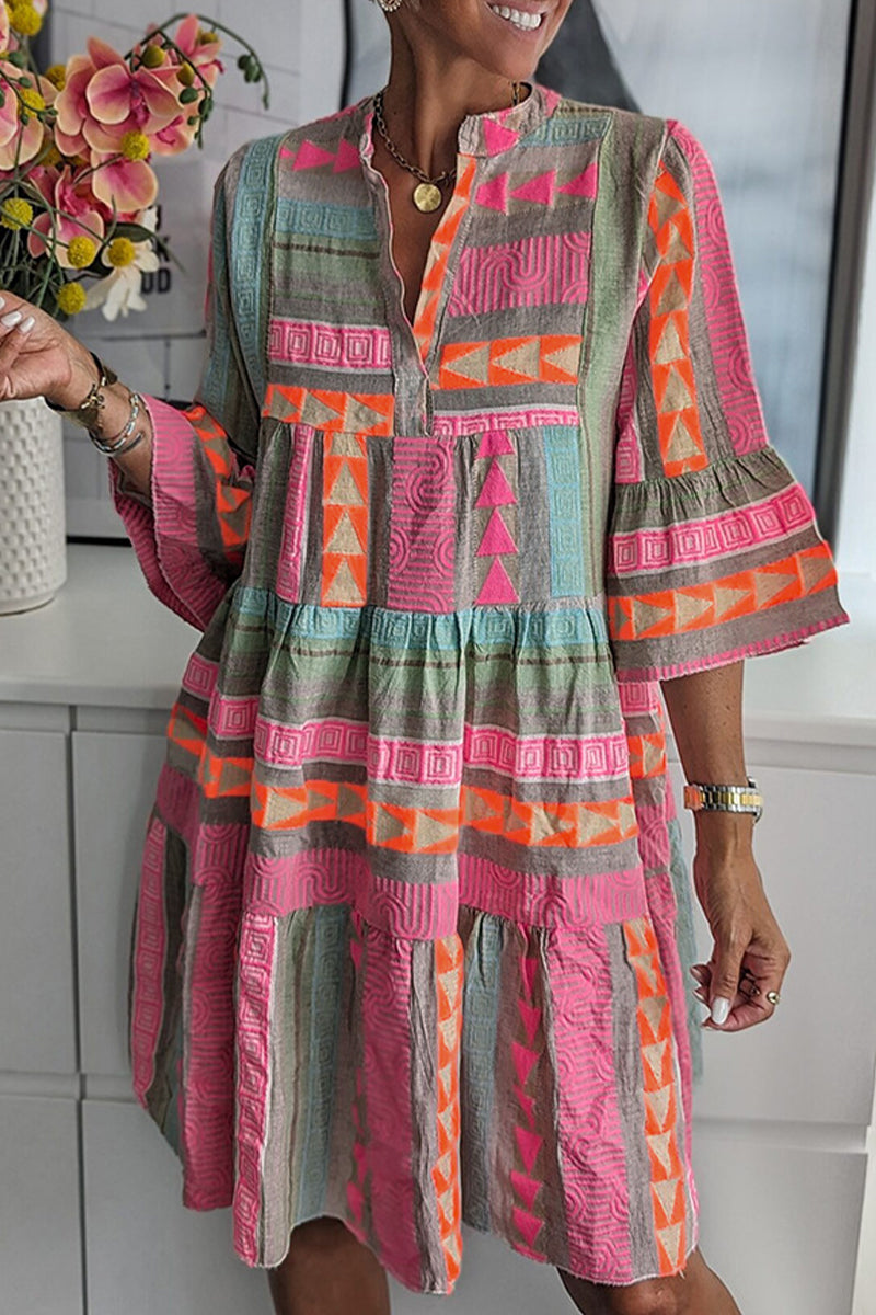 Vestido casual sin posicionamiento estampado con cuello en V estampado