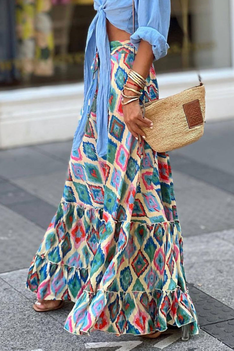 Elegante pantalón tipo A de cintura alta con estampado completo y contraste a cuadros