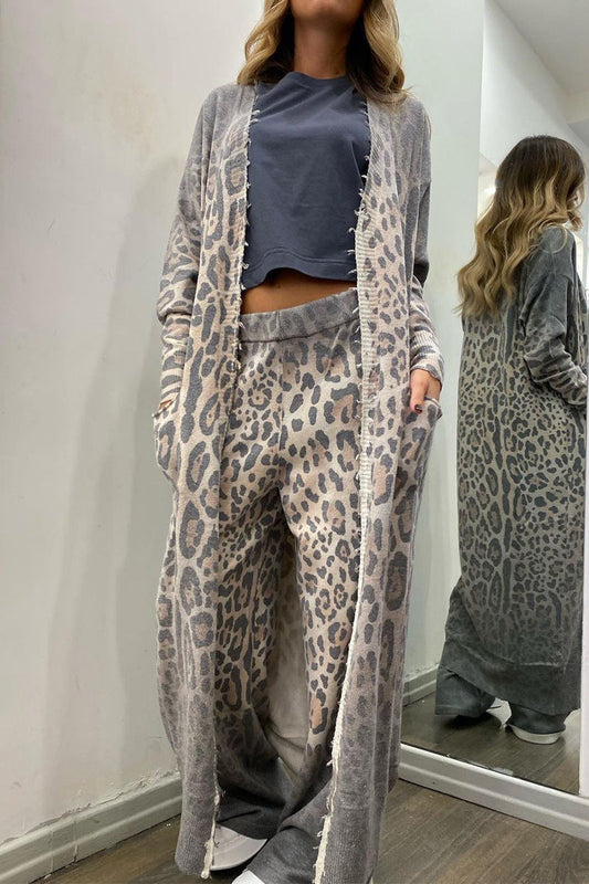 Cárdigan informal de manga larga con cuello de leopardo y bolsillo, dos piezas