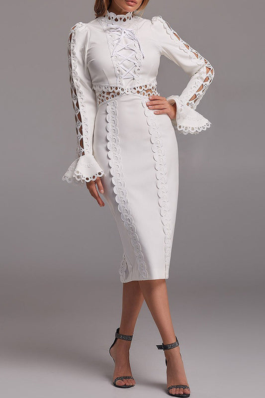 Vestidos de princesa elegantes de cuello alto con encaje liso y huecos de celebridades