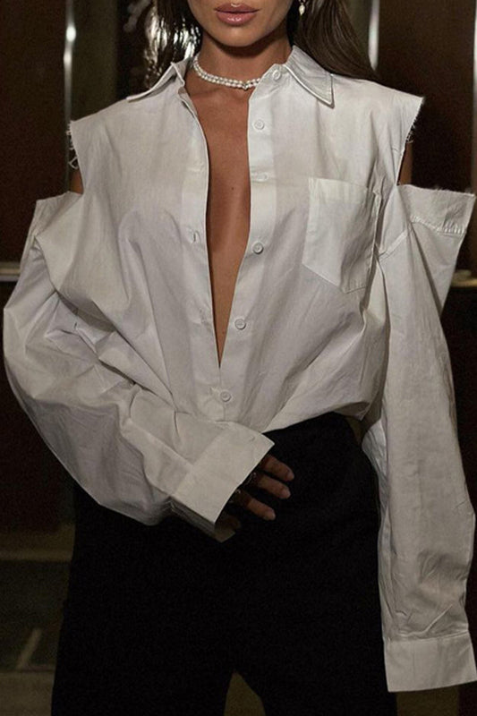 Elegante blusa con botones ahuecados y sólidos