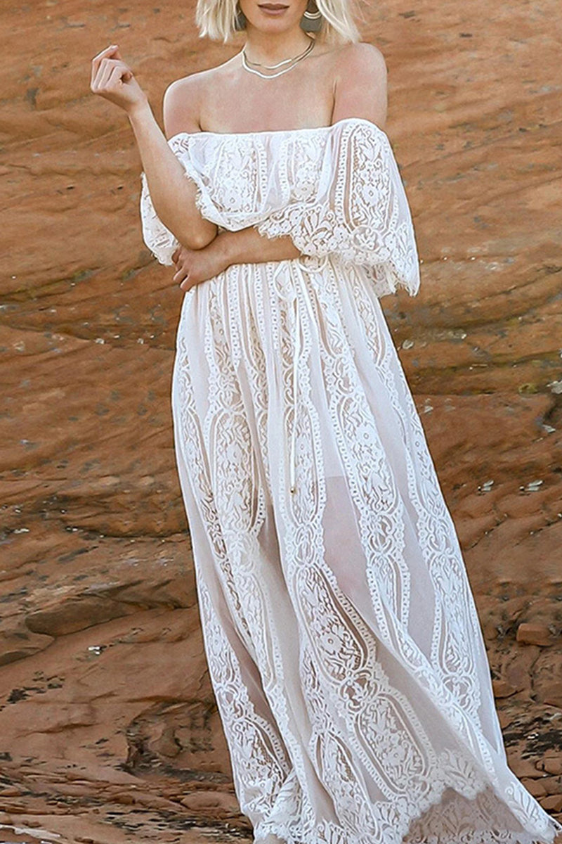 Elegante vestido de corte A con hombros descubiertos y encaje transparente