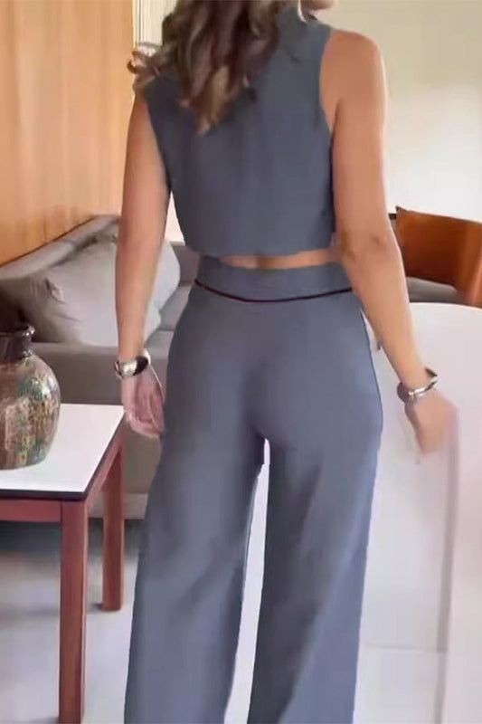 Conjunto informal de dos piezas con cuello en V, sin mangas, botones y bloques de color