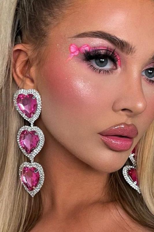Pendientes colgantes exagerados con forma de corazón