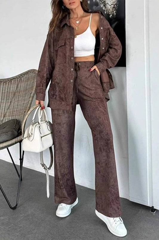 Conjunto informal de dos piezas con cuello vuelto, manga larga y bolsillo desgastado con efecto tie-dye