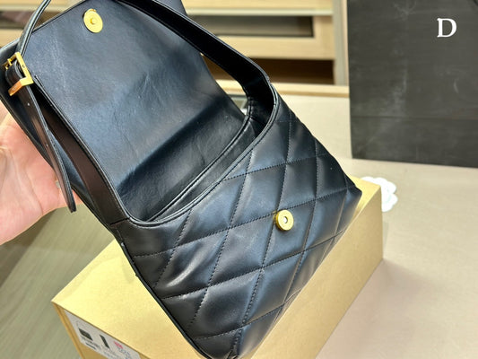 Saint Laurent Women Le 57 Matelassé Hobo Bag