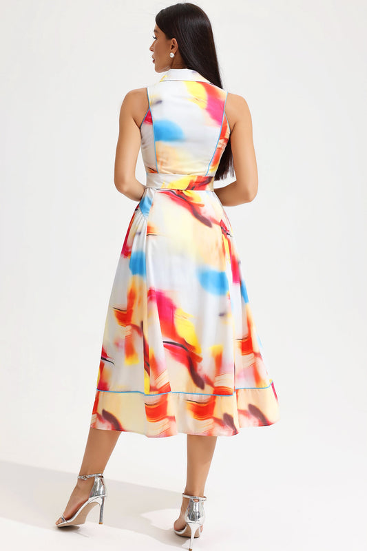 Vestido midi con solapa, sin mangas y estampado abstracto con cordones