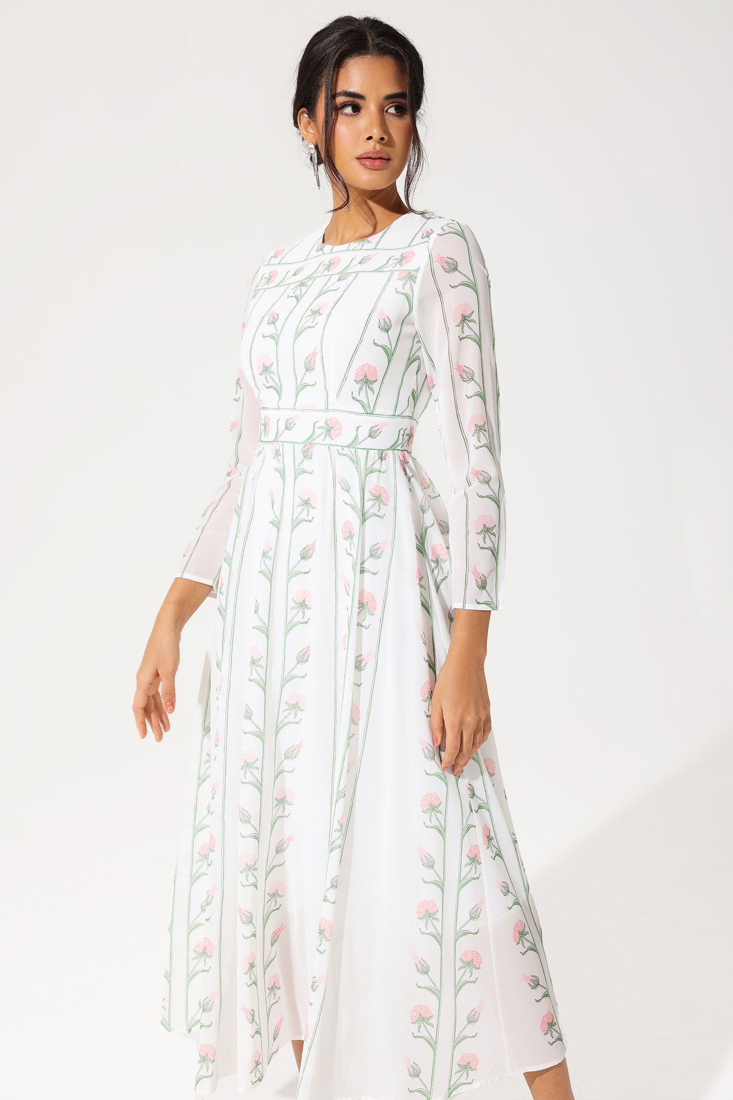 Vestido midi de georgette con cuello redondo y manga larga con estampado floral
