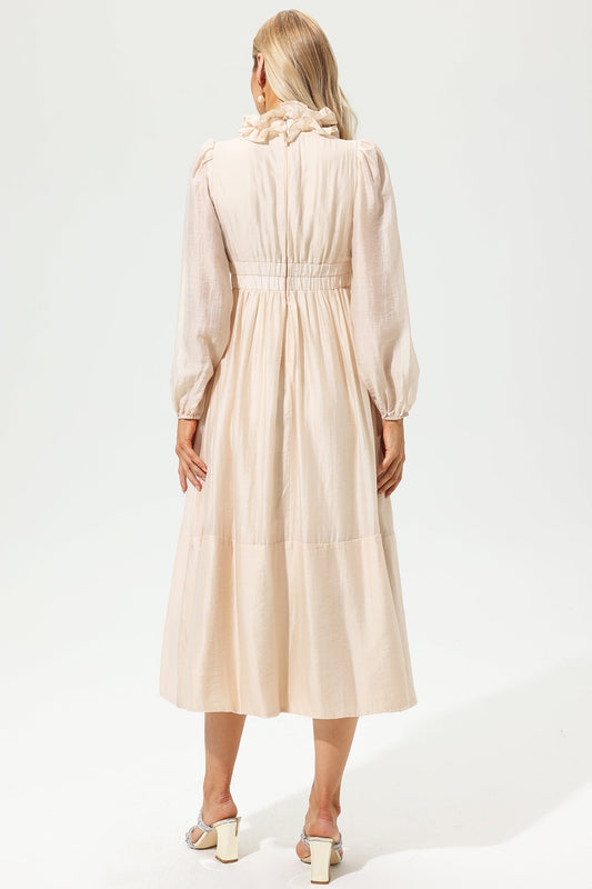 Vestido midi con volantes, cuello alto y mangas farol