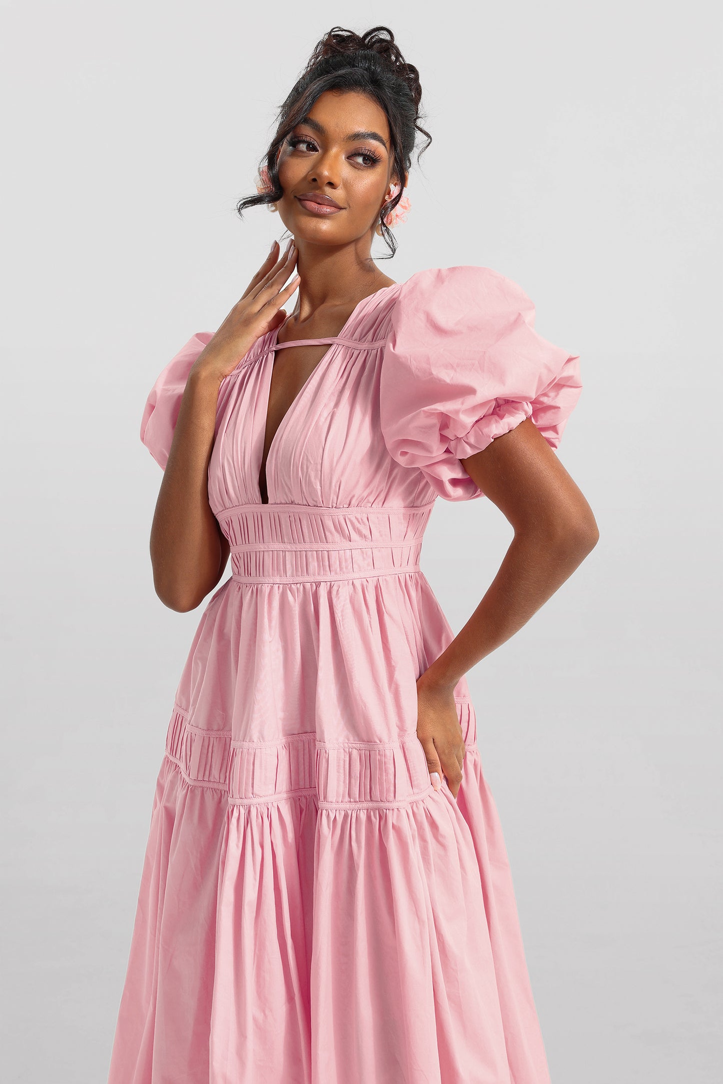 Vestido midi liso con escote en V y mangas abullonadas
