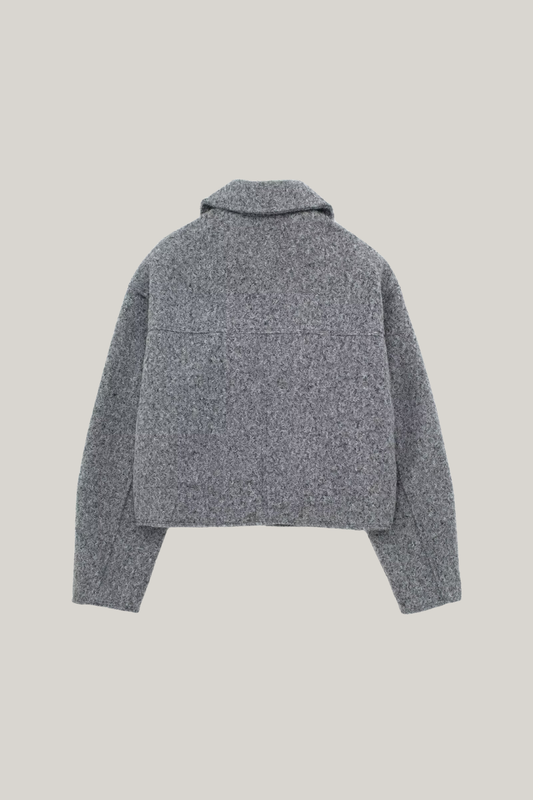 Chaqueta corta con cuello de polo