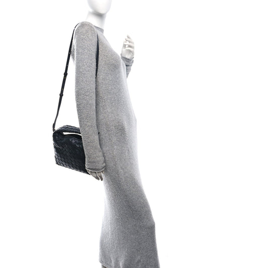 Calfskin Intrecciato Mini Hop Black