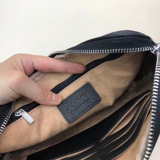 Clutch Gucci GG Clutch