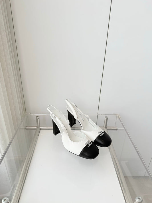 Chanel 26 High Heels Black White 90 in Lambskin 597387