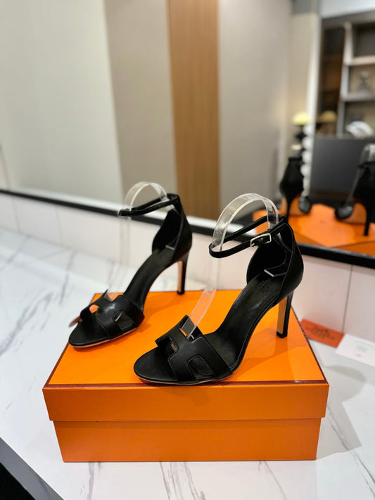 HM Joy 90mm Heeled Sandals Black Flat Cowhide 294917