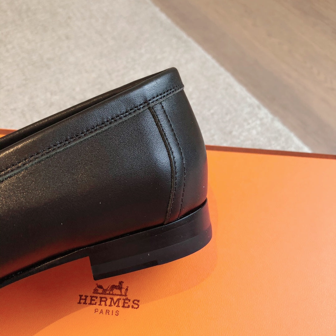 Paris Loafer Grey Canvas and Black Calfskin With Signature Buckle 734379