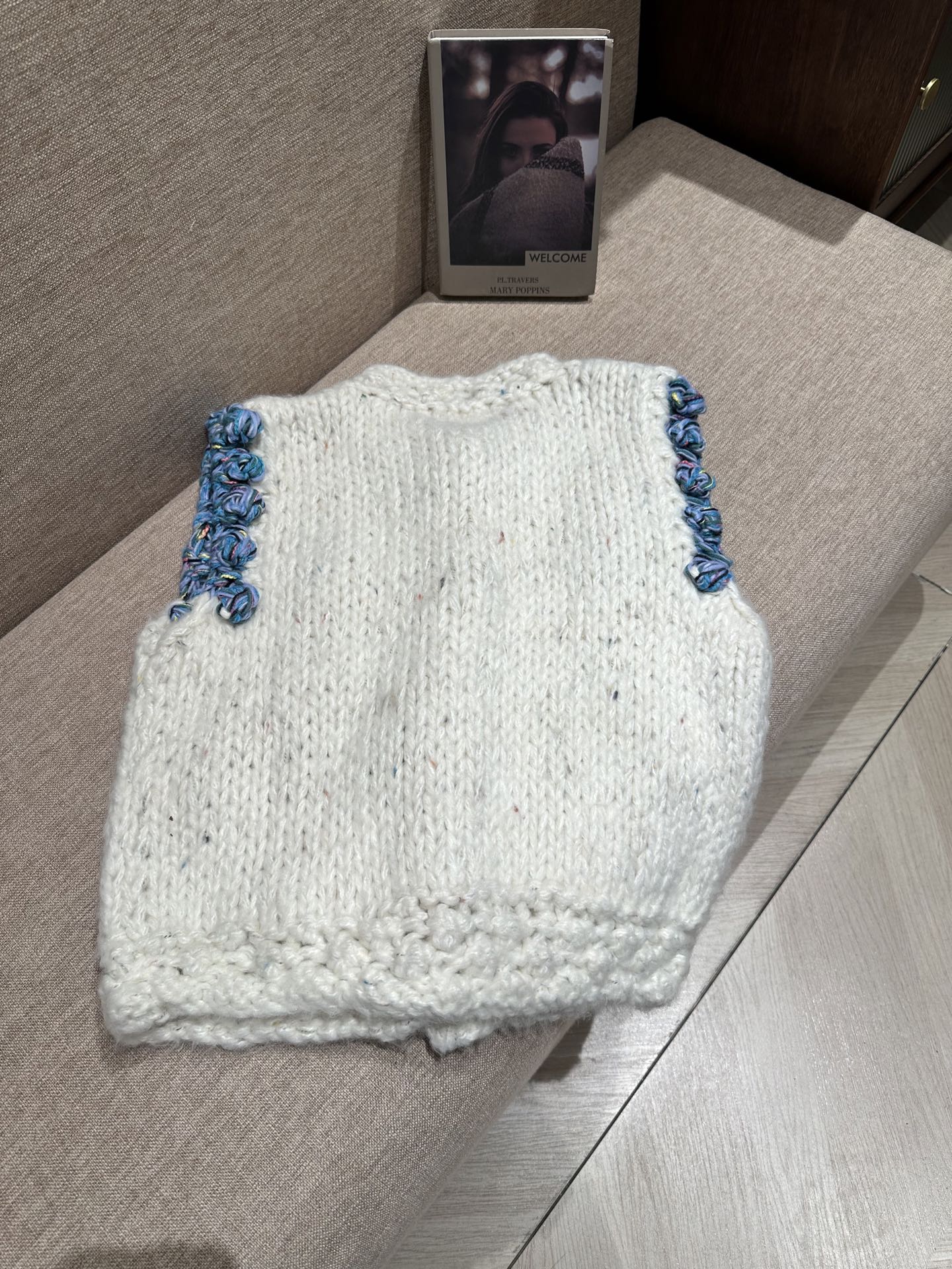 Chanel 25S Vintage Heavy Craftsmanship knitted White Colorful Vest 333187