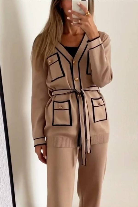 Elegante traje de suéter de dos piezas con contraste de colores