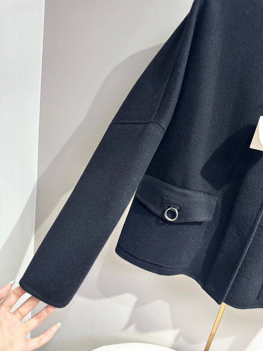 LuxuryWrap Coat HER 002