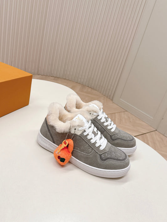 LV Stadium Sneaker Grey Suede Wool 595430
