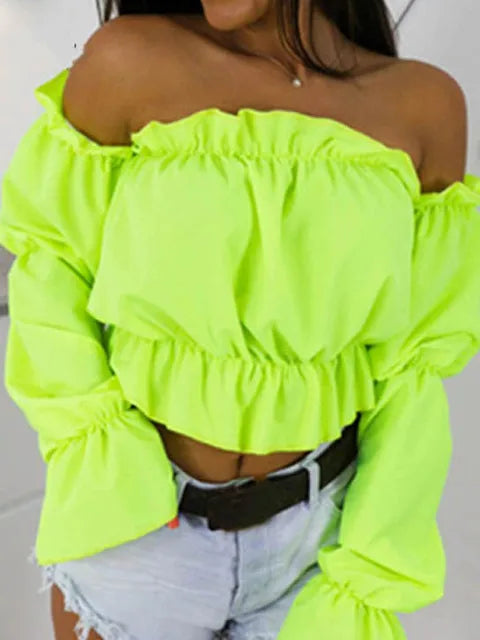 Tops cortos con hombros descubiertos de color caramelo para mujer, camisas de verano con estampado de lunares y mangas acampanadas, blusa playera sexy con cuello oblicuo para mujer