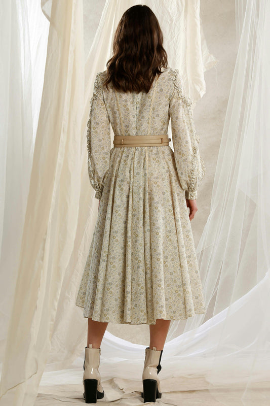 Vestido midi de manga larga con volantes florales