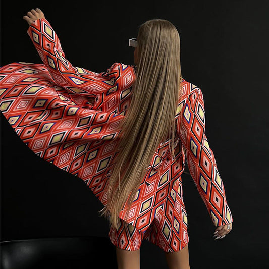 Conjunto de dos piezas de traje y pantalones cortos estampados para mujer de otoño