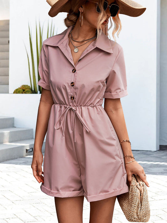 Mono corto con cordones y manga corta con cuello camisero popular para primavera y verano