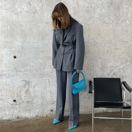 Traje de mujer, primavera, estilo casual, con cuello alto y cintura ajustada, blazer y pantalones.