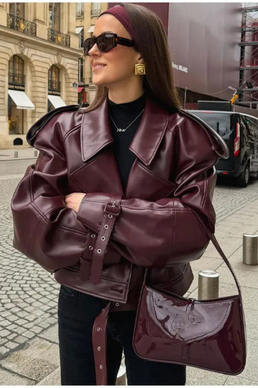 Chaqueta corta de piel sintética Dana