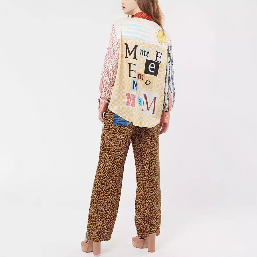 Traje informal de dos piezas con camisa y pantalones de manga larga y estampado de leopardo para vacaciones