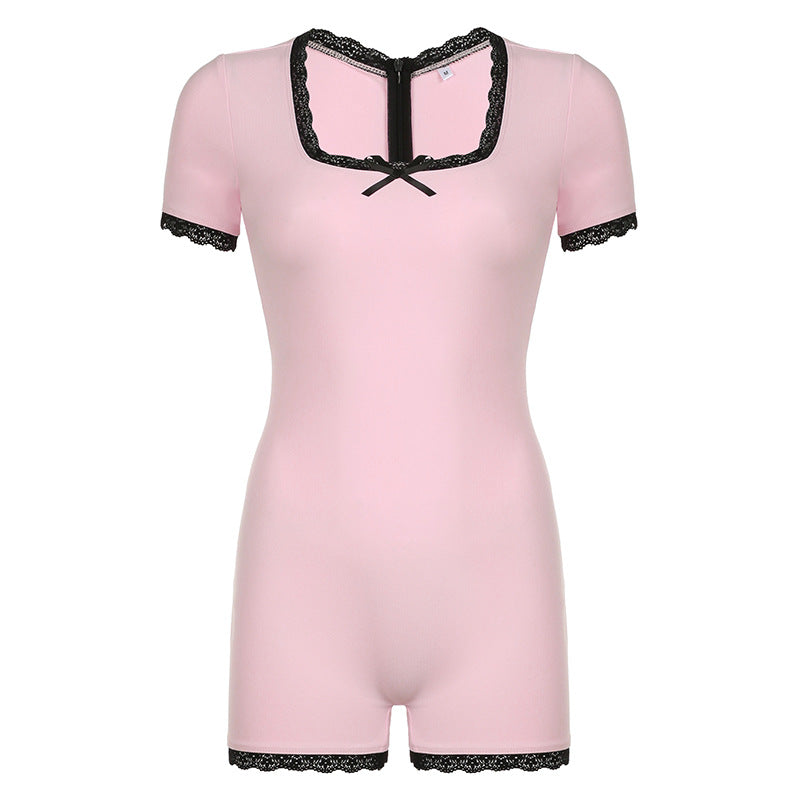 Mono corto ajustado con cuello cuadrado y costuras de encaje de color contrastante con lazo de verano para chica sexy