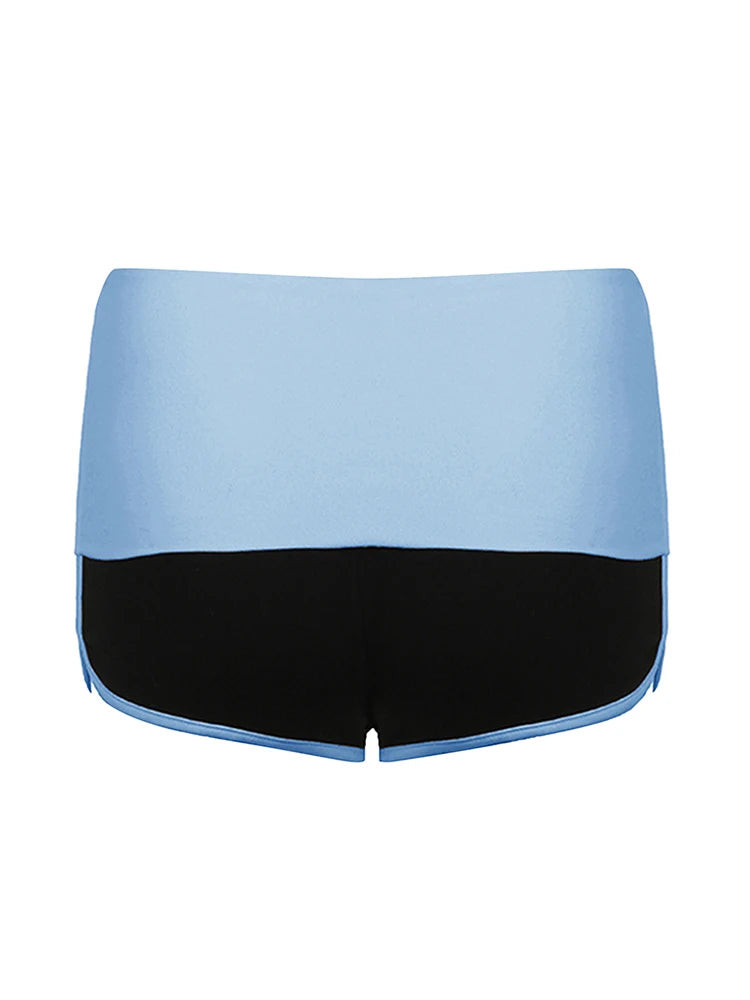 Shorts casuales ajustados con diseño de patchwork en contraste para mujer