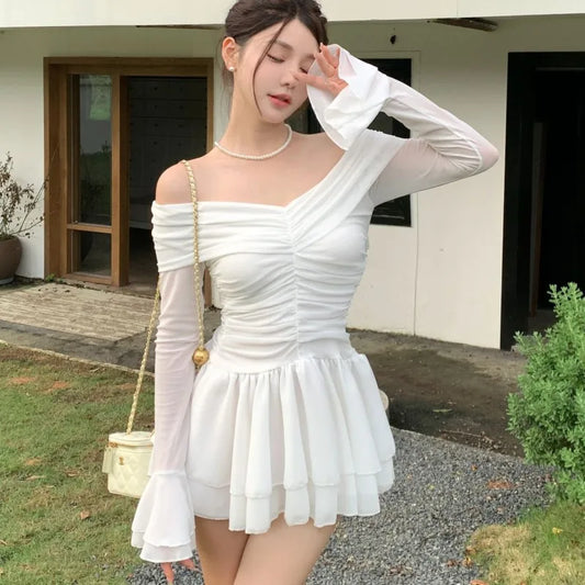 Elegantes minivestidos blancos para mujer, cuello halter, mangas acampanadas, cintura estrecha, volantes, corte en A, moda coreana, vestidos cortos para mujer, nuevo